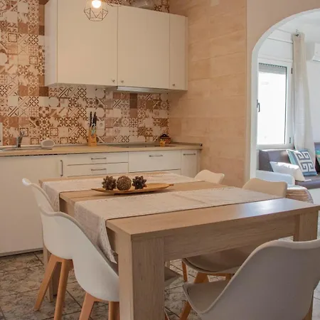 Holiday home Casa Llurgo Deltebre